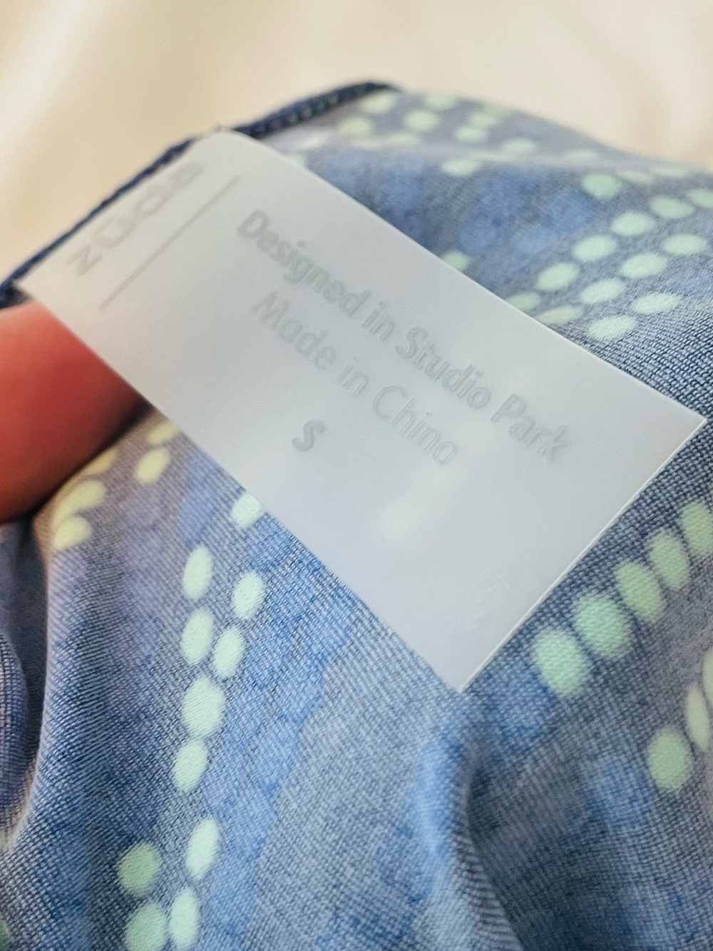Zuda Rash Guard Top NWOT - Picture 4 of 5